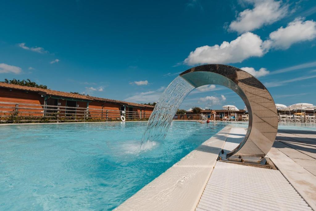 Natural Village Resort Porto Potenza Picena Luaran gambar